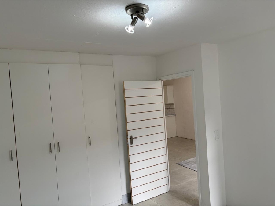 2 Bedroom Property for Sale in Wynberg Western Cape